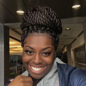 Meet your Posher, Britney